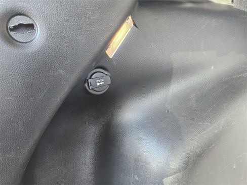 Used 2023 Jeep Compass Sport image 27