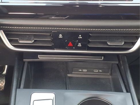 Used 2024 Volkswagen Atlas SE FWD image 20