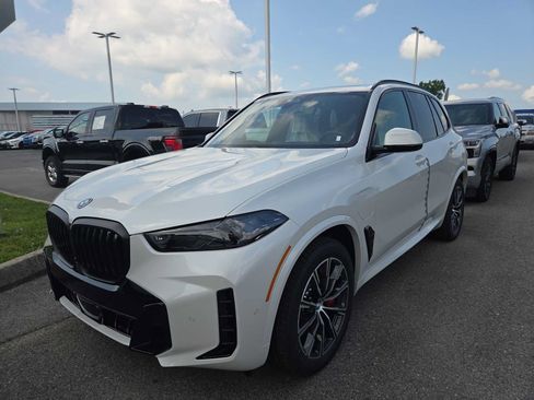 New 2026 BMW X5 xDrive50e AWD/4WD image 10