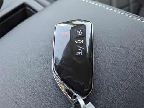 New 2026 Volkswagen Atlas SE image 28