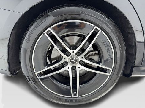 Used 2025 Mercedes-Benz E 350 Sedan image 40