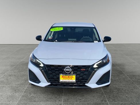 Used 2024 Nissan Altima 2.5 SR AWD/4WD image 8