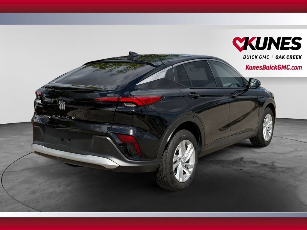 Used 2025 Buick Envista Sport Touring w/ Convenience I Package FWD image 9