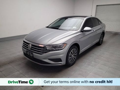 Used 2021 Volkswagen Jetta SE FWD image 1