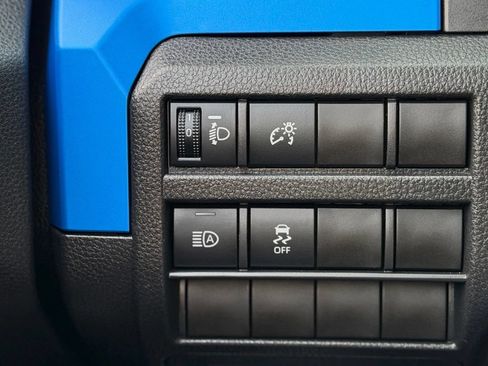 Used 2025 Toyota Tacoma TRD Off-Road AWD/4WD image 24
