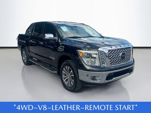 Used 2017 Nissan Titan SL image 1