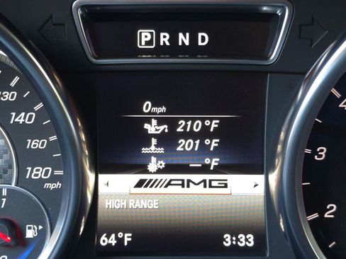 Used 2016 Mercedes-Benz G 63 AMG 4MATIC image 29