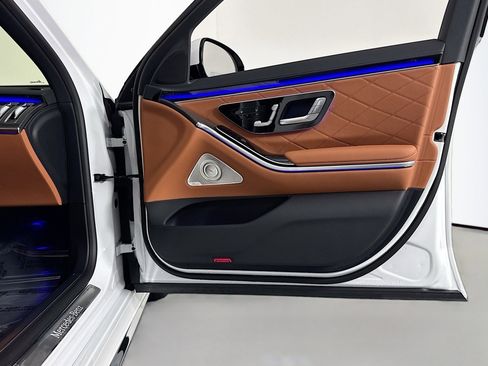 New 2026 Mercedes-Benz S 580 4MATIC Sedan image 23