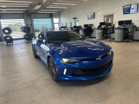 Used 2017 Chevrolet Camaro LT RWD image 3