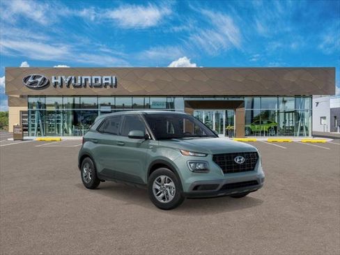 New 2026 Hyundai Venue SE image 2