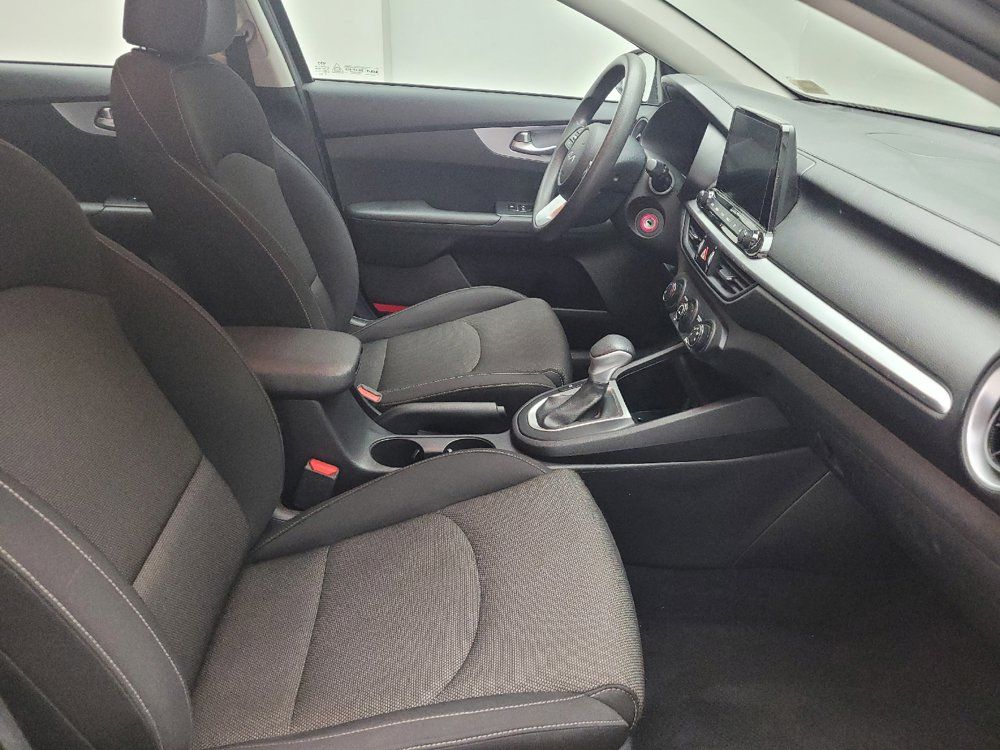 Used 2023 Kia Forte LXS FWD image 21