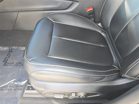 Used 2024 Jeep Grand Cherokee L Limited w/ Black Appearance Package image 16