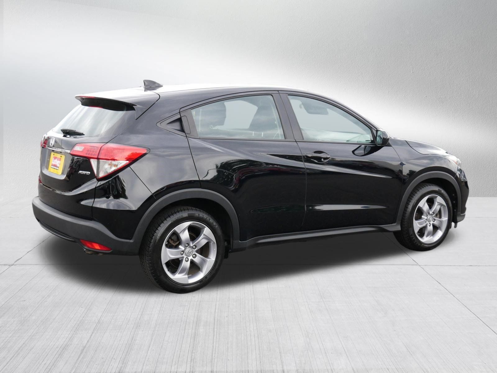 Used 2019 Honda HR-V LX image 7