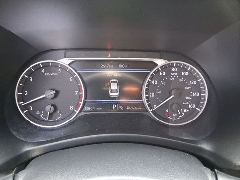 Used 2024 Nissan Sentra SR w/ SR Premium Package FWD image 7