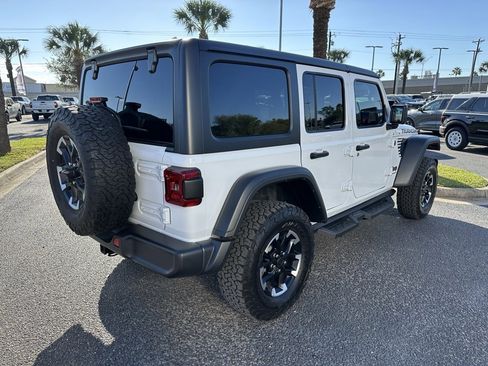 Used 2024 Jeep Wrangler Unlimited Rubicon image 6