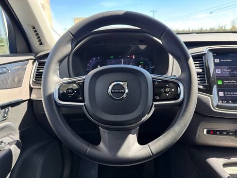 Used 2023 Volvo XC90 T8 Ultimate w/ Protection Package Premier AWD/4WD image 11