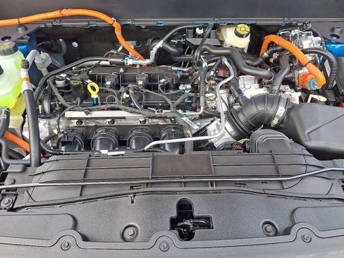 New 2025 Ford Maverick XL w/ Equipment Group 101A image 19