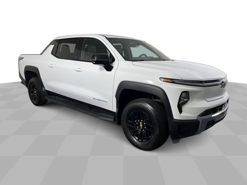 New 2025 Chevrolet Silverado EV LT image 62