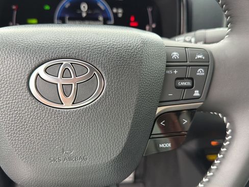 New 2026 Toyota Camry SE FWD image 22