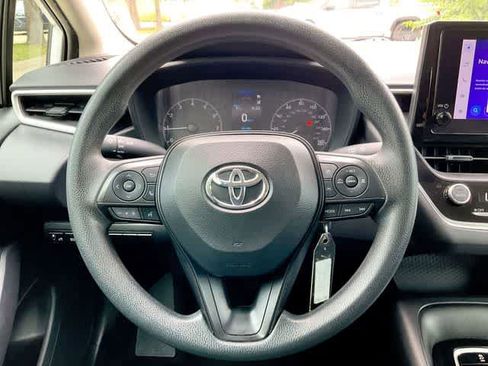 Used 2024 Toyota Corolla LE FWD image 20