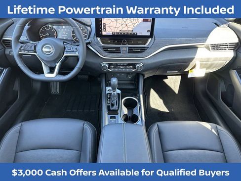 New 2025 Nissan Altima 2.5 SL image 2