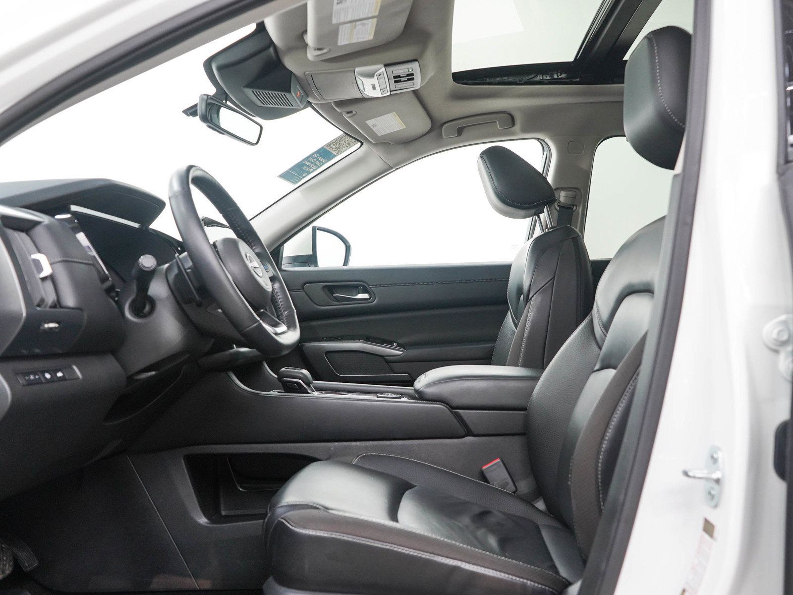Used 2024 Nissan Pathfinder SL w/ SL Premium Package AWD/4WD image 24