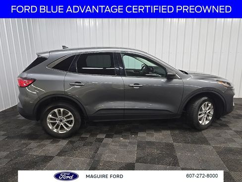 Certified 2022 Ford Escape SE w/ Cold Weather Package AWD/4WD image 3