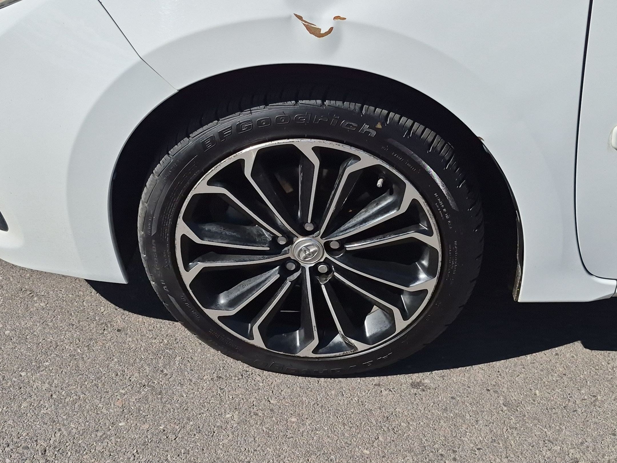 Used 2016 Toyota Corolla S w/ Body Protection Package #1 FWD image 13