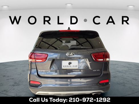 Used 2019 Kia Sorento EX AWD/4WD image 8