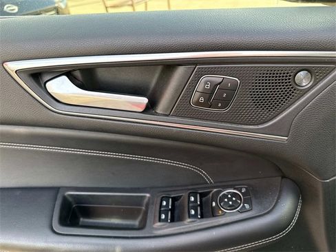 Used 2022 Ford Edge Titanium w/ Equipment Group 301A image 13