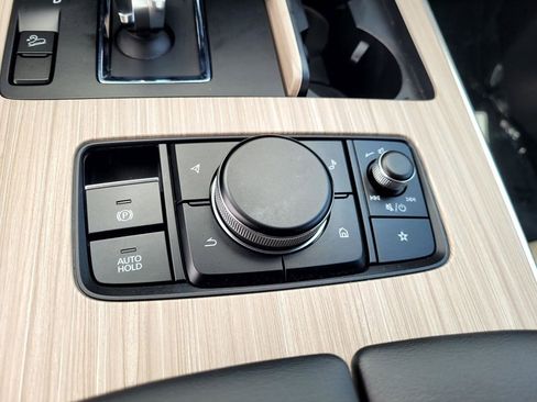 Certified 2024 MAZDA CX-90 Plug-In Hybrid w/ Preferred AWD/4WD image 17