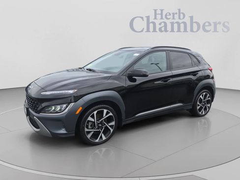Used 2022 Hyundai Kona Limited w/ Cargo Package AWD/4WD image 10