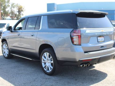 Used 2021 Chevrolet Suburban High Country RWD image 6