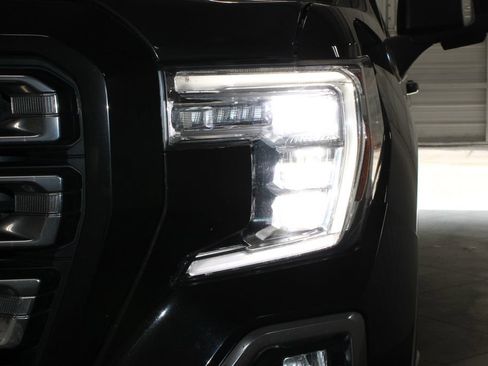 Used 2020 GMC Sierra 1500 AT4 w/ AT4 Premium Package AWD/4WD image 13