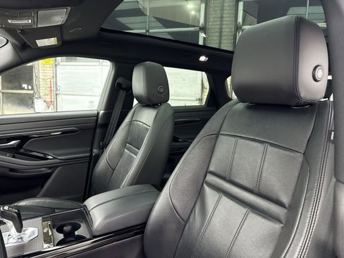 Used 2022 Land Rover Range Rover Evoque R-Dynamic S image 10