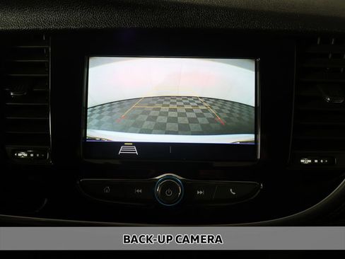 Used 2022 Buick Encore Preferred w/ Safety Package AWD/4WD image 4