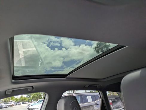 Used 2025 Audi Q4 e-tron Premium RWD image 18