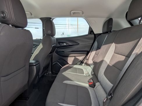 Used 2023 Chevrolet TrailBlazer LS image 6
