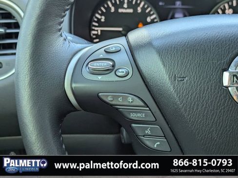 Used 2019 Nissan Pathfinder Platinum image 23
