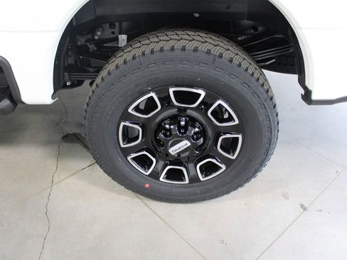 New 2026 Ford F250 Platinum image 60