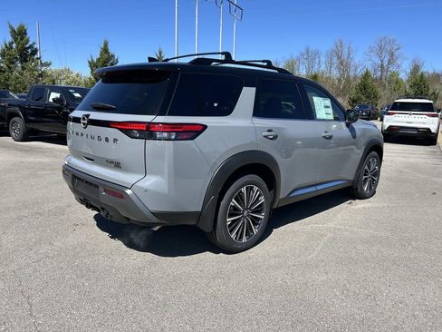 New 2026 Nissan Pathfinder Platinum w/ Lighting Package AWD/4WD image 7
