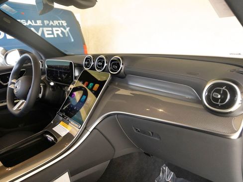 Used 2026 Mercedes-Benz GLC 300 image 28