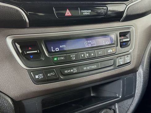 Used 2025 Honda Ridgeline Sport image 23