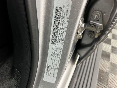 Used 2019 RAM 1500 Limited image 19