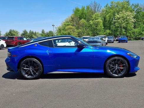 Certified 2024 Nissan Z Performance w/ Floor Mat Package RWD image 7
