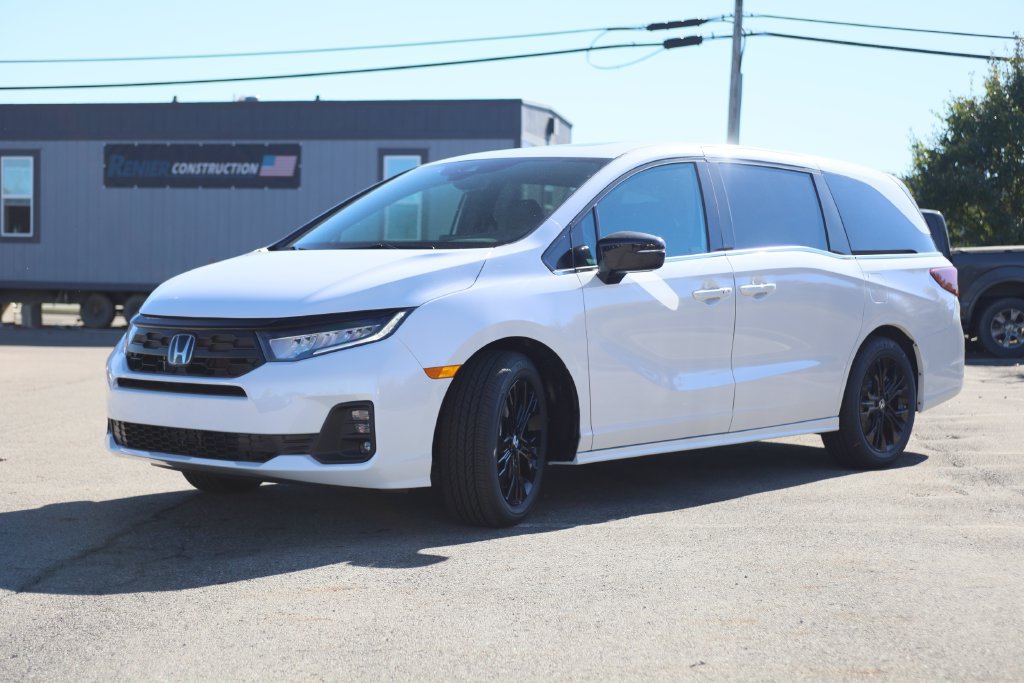 New 2027 Honda Odyssey Sport-L image 3