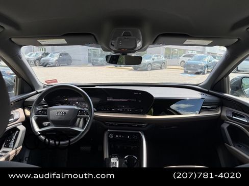 Used 2025 Audi Q5 Premium w/ Convenience Package AWD/4WD image 31