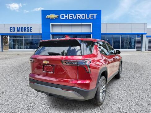 New 2026 Chevrolet Equinox LT w/ Safety and Technology Package FWD image 4