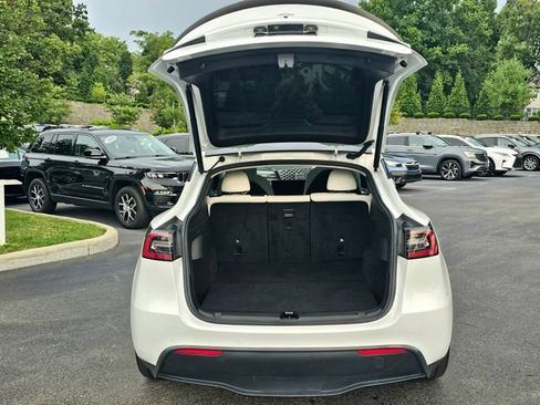 Used 2022 Tesla Model Y Performance AWD/4WD image 10
