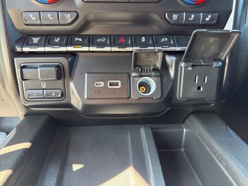 Used 2022 Chevrolet Silverado 3500 LTZ w/ LTZ Texas Edition image 45